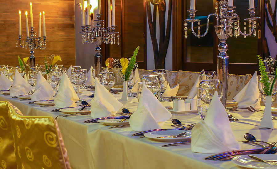 Fine dining table setup
