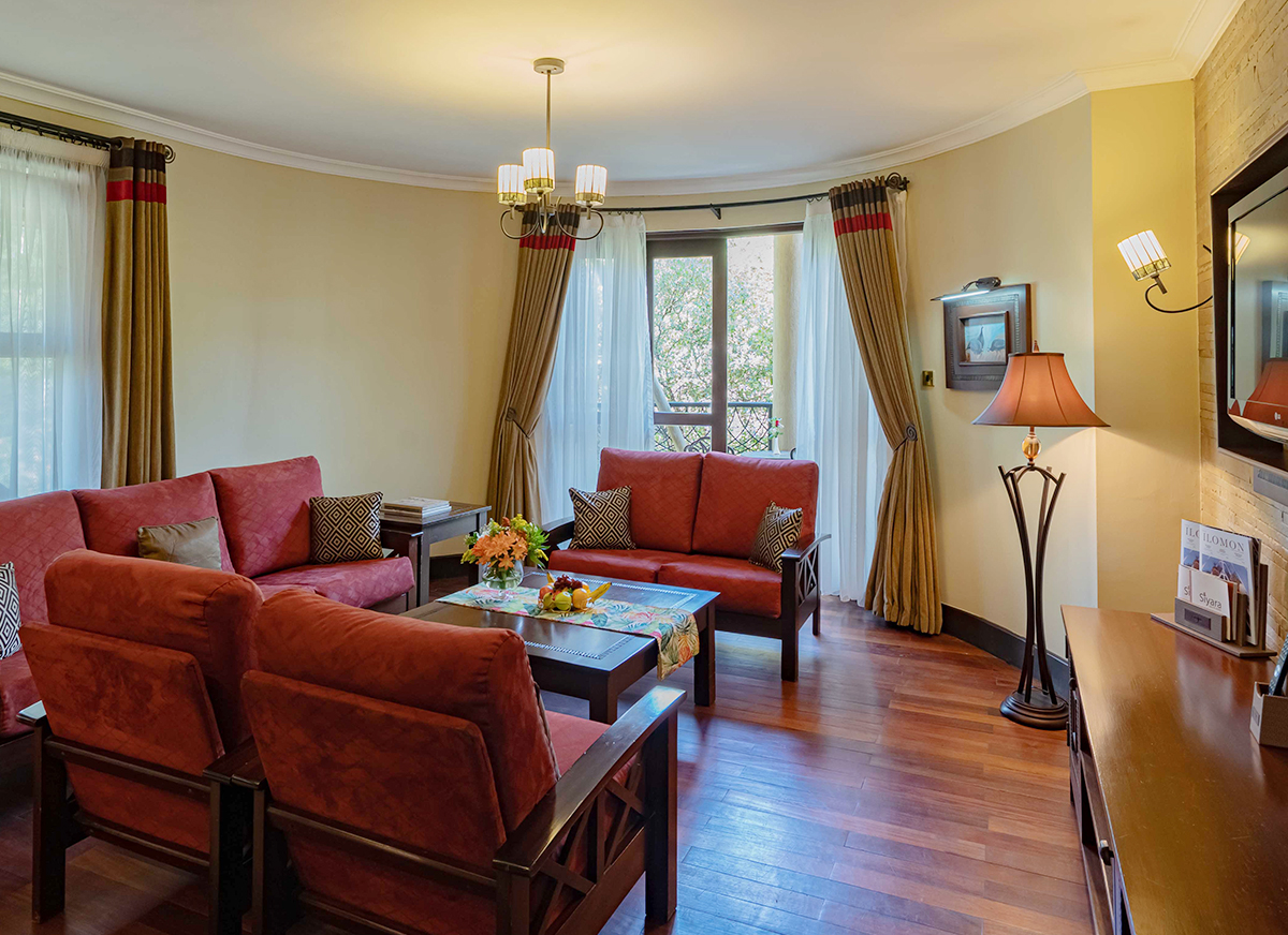 Garden Executive Room seating area