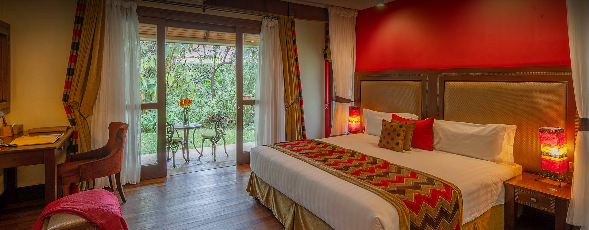 villa bedroom with balcony