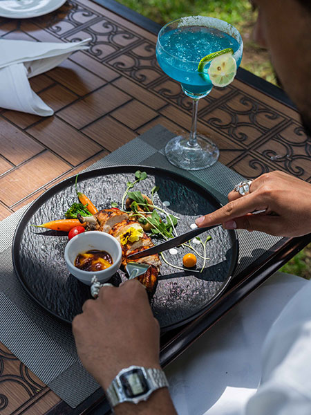 Dining at Enashipai